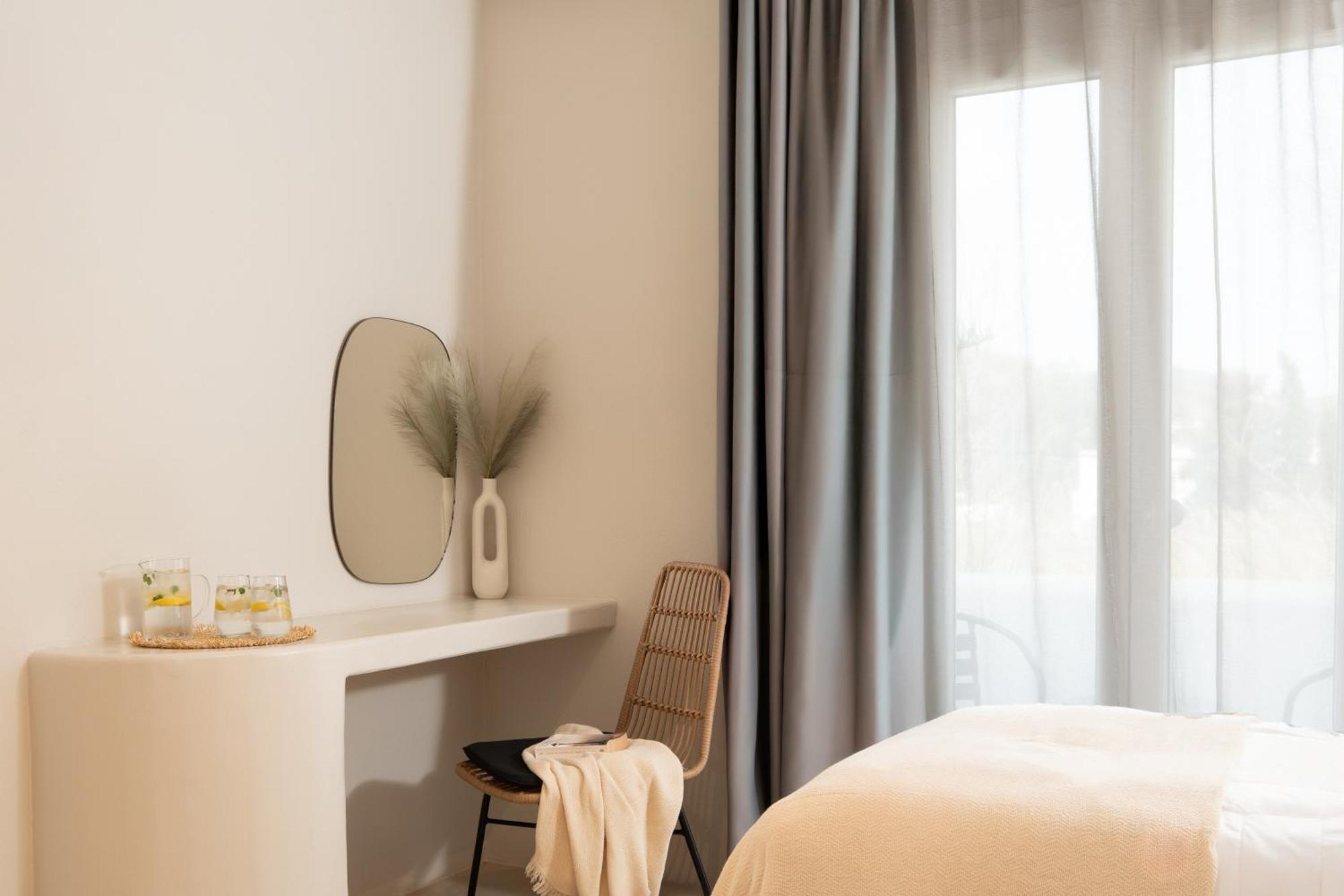 Paridian Elegant Living Hotel Parikia  Exterior photo